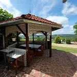 بيت للعطل Panorama Nyaralo *