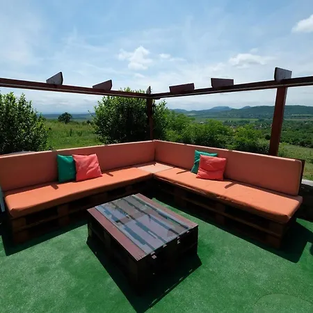 Panorama Nyaralo Holiday home *