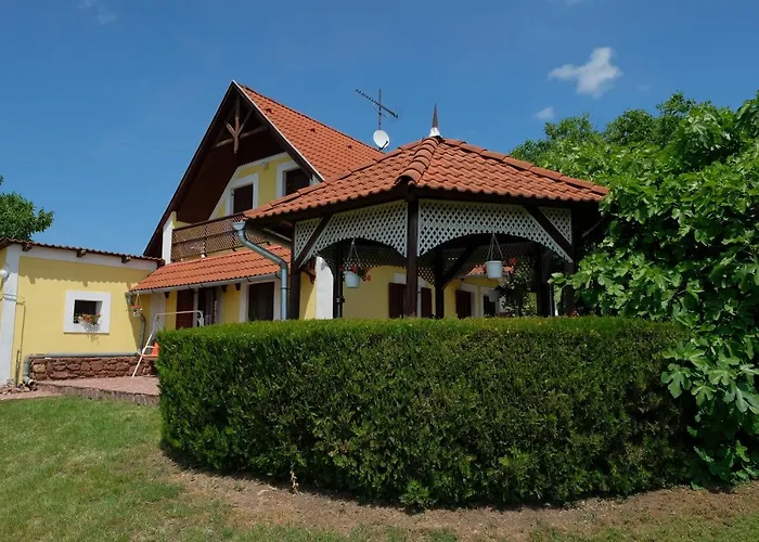 Panorama Nyaralo سزينبيكالا